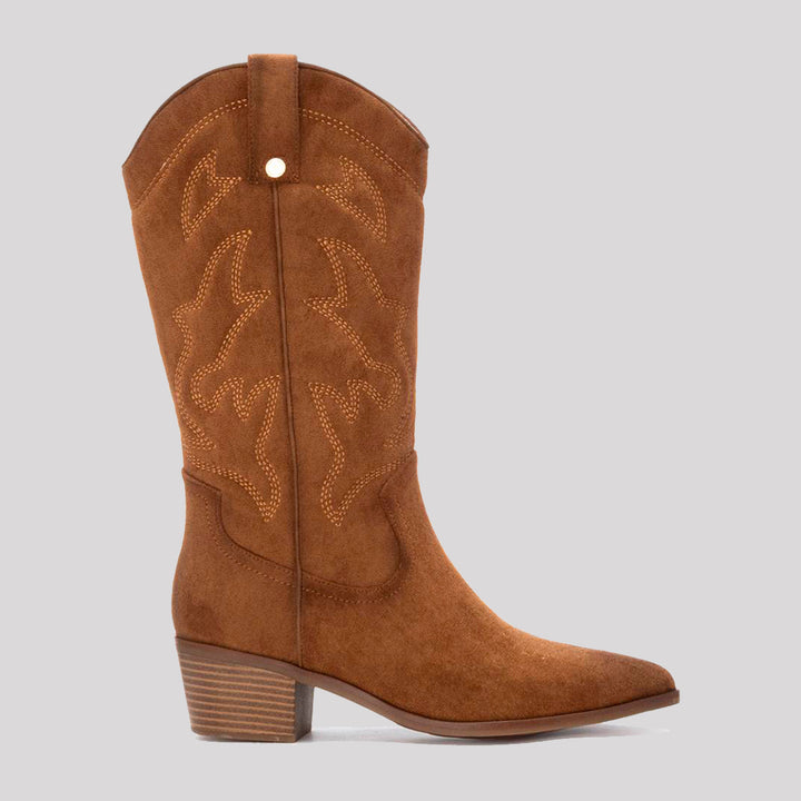 BOTA ALTA CAMPERA BORDADA