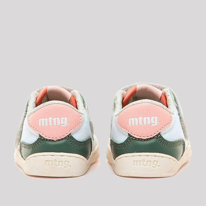 FREE BABY - BAREFOOT