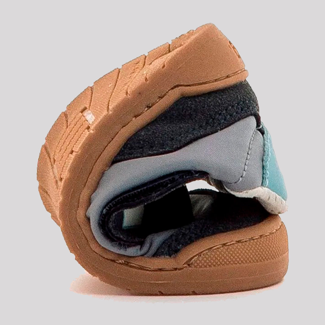 FREE BABY - BAREFOOT