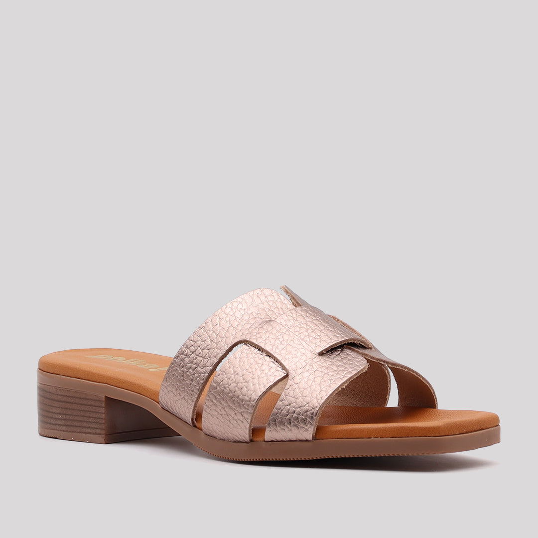 PINKY PIEL