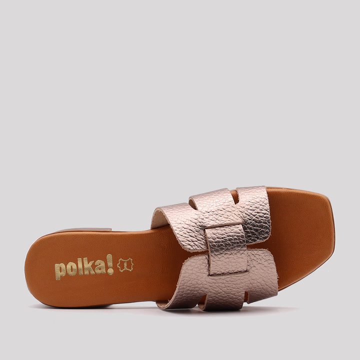 PINKY PIEL